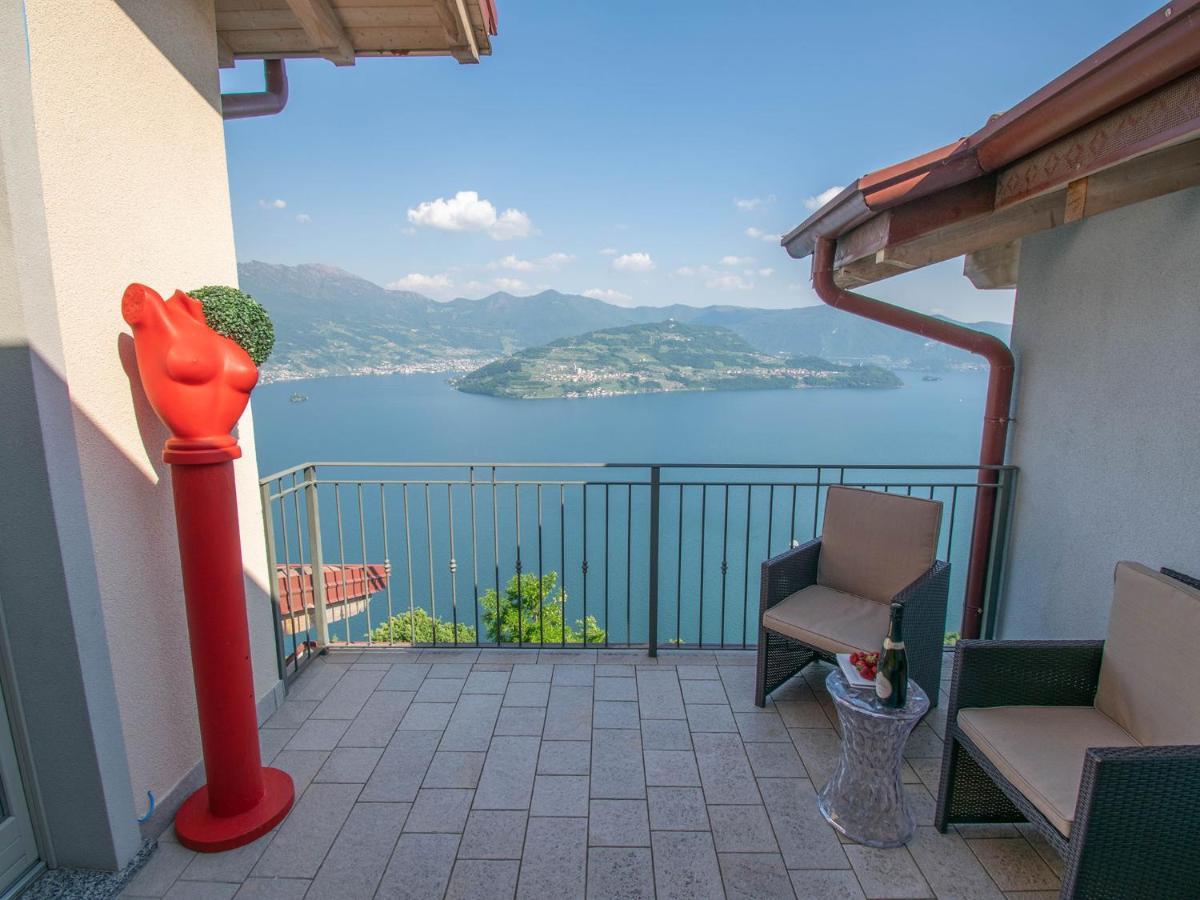 Cherubino - Stunning Lake View With Swimming Pool Parzanica Экстерьер фото
